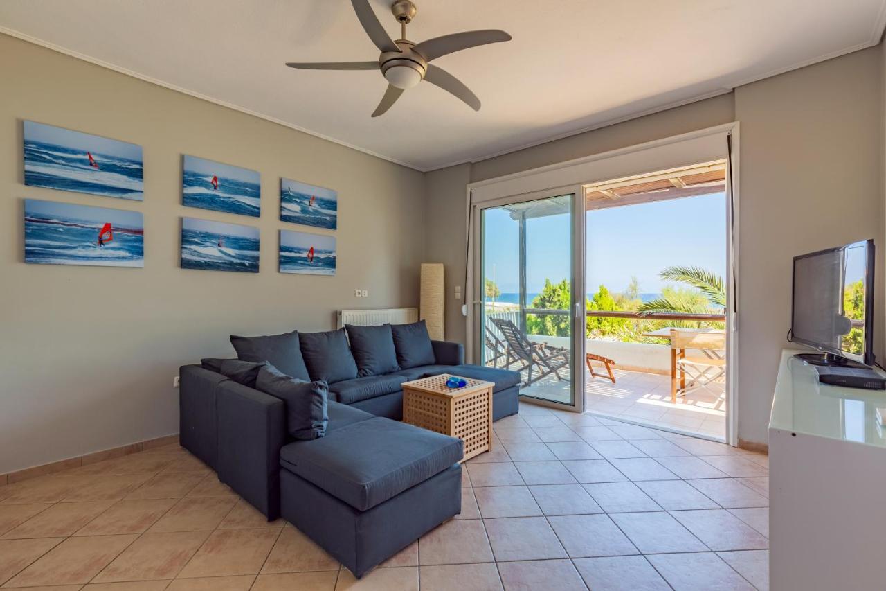 Windsurfing Seaside Apartment Artemida Exterior foto